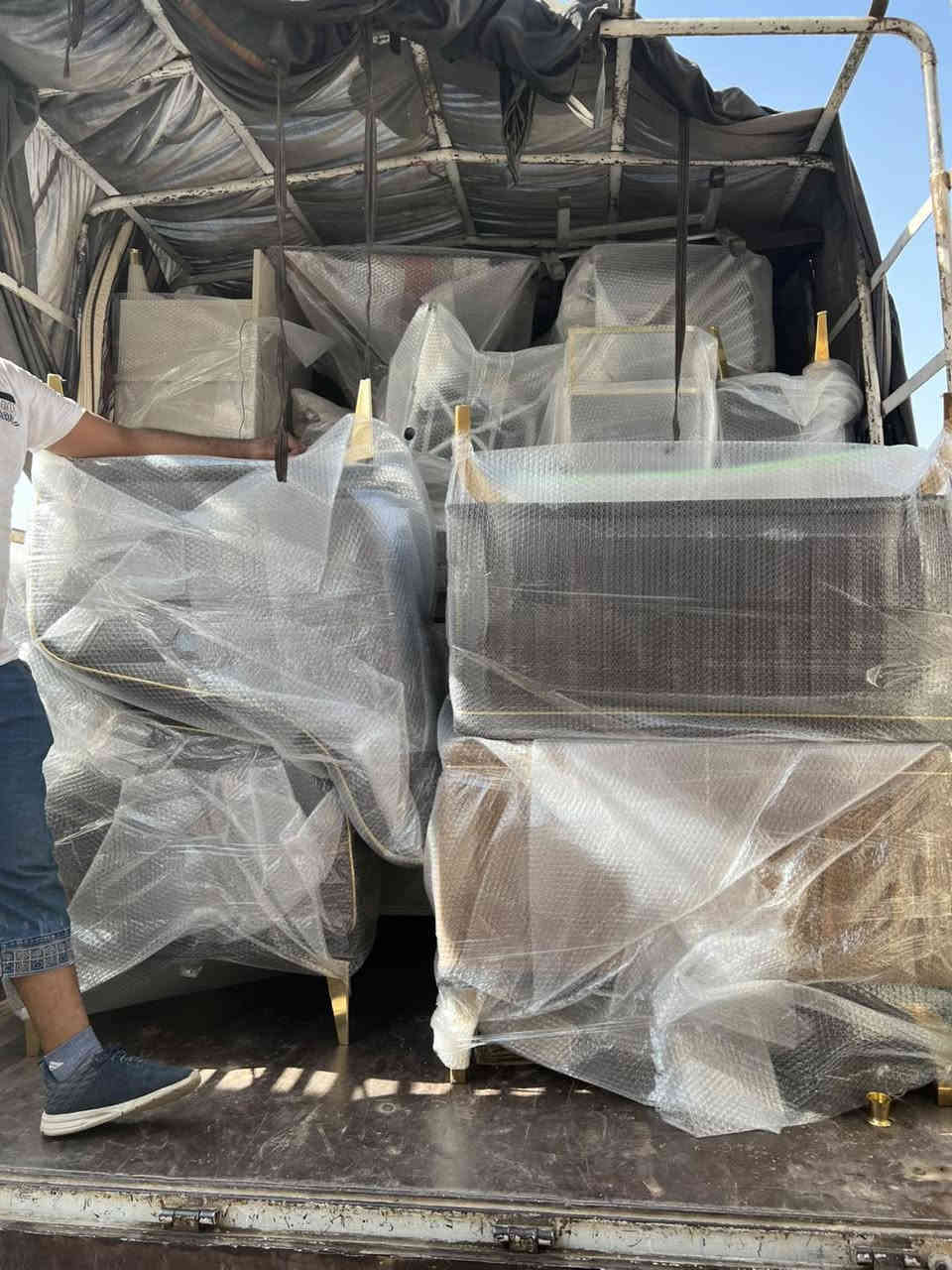 اهلا وسهلاً بكم في العطاء لنقل الاثاث 💪💪

🔺تريد نقل اثاث بيتك من بغداد والمحافظات من منطقة الى اخرى كل ما عليك ان تتصل  بالرقم  ‭
***********
🔺نتكفل بكافة الموافقات النفل كافه 

كادر متخصص لتغليف الاغراض وتحميل وتفريغ الاغراض✋✋

⬇️و إليكم تفاصيل هذه الخدمة الفريدة من نوعها في العراق 
__________________________
🔺 فتح الأثاث بالكامل( غرف النوم ، السبالت ، الكاونترات ، البردات ، الكهربائيات (
🔺 تعبئة اغراض المطبخ الزجاجية أو الملابس (حسب طلب الزبون) 

🔺 نوفر لك عمال تفريغ الاغراض في المناطق التي تود الانتقال إليها

راسلنا على الواتس آب أو الفايبر (***********) او على خاص الصفحة( ومدة كل عملية النقل لحين وصوله لا تتجاوز ال ٢٤ ساعة 🛫.)
