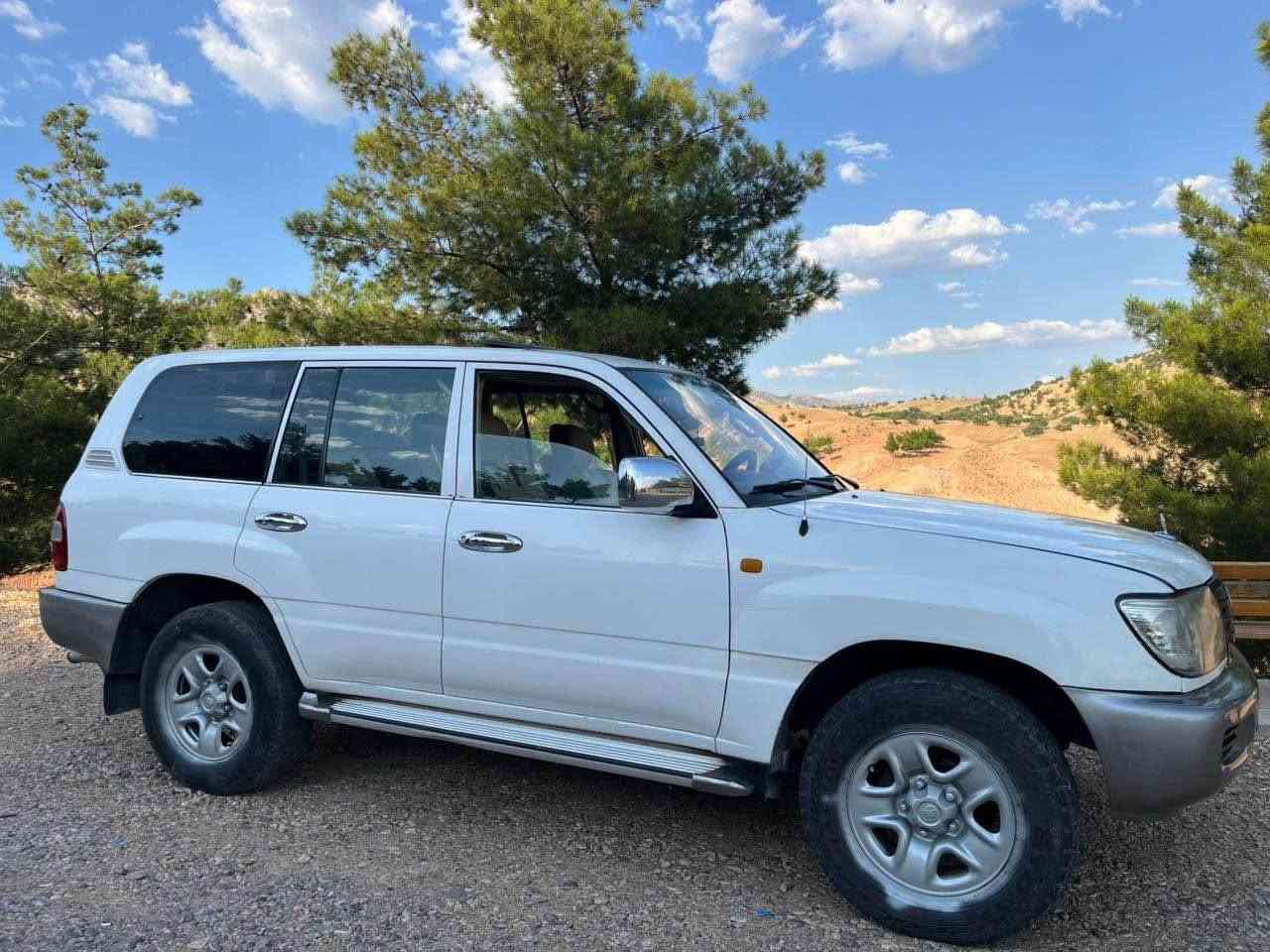 مونكا 
محرك كاز
موديل 2004
محرك 6بستن بي سوبر 
سلايد 
رقم صاحب 
***********
سعر 170مجال زاخو, دهوك
