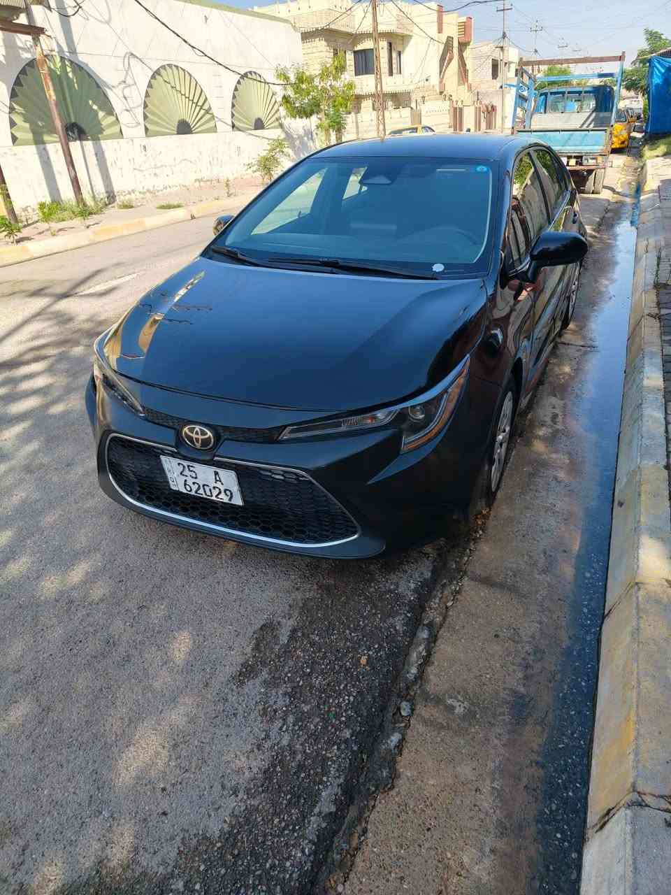 كورلا 23 رقم كركوك 
لون اسود 
بيها قطعتين جامرلوغ وبونيد 
كاملة ما بيها اي نقص . كير ومحرك ودواخل شرط. بيها بطاقة بانزين 
سعر 130 
للتواصل واتس فقط
***********
