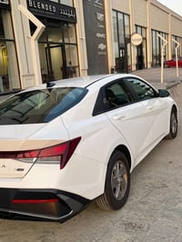 النترا موديل 2025 لون ابيض   رقم اربيل ترقيم وهزه جديده تريد تحويل باس...