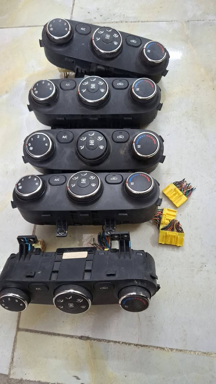 السلام عليكم ورحمة الله وبركاته
كلوبات اصلية مال تفصيخ على الفحص 
مكاني بغداد العامرية 
***********
