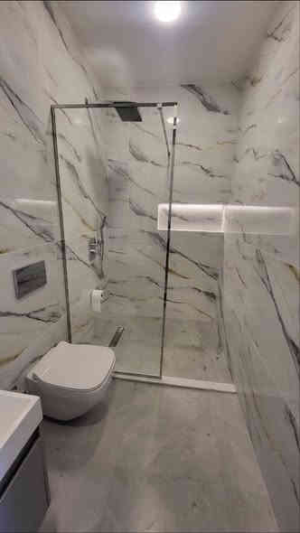 ترميم المنزل بالكامل   // او قطعه  تسليم مفتاح 
- ماء - مجاري - كهرباء - زفت - ماستك - روف كادر كل ما يخص المنزل 
ترميم الحمامات وتكشير الجدران واعاده تأهيلها
 تكشير  جدران تنضيف بيوت قالب نجاره خباطه صب خلفه بناء طابوك 
قلع الارضيه واعاده تأهيلها 
يوجد طابوك الى كافه المناطق خلفه سيراميك تسليم مهندس 
صب ارضيات  تصليح جدران و صبغ المنازل 
كوادر مختصه بالتفليش 

هاتف *********** واتساب
