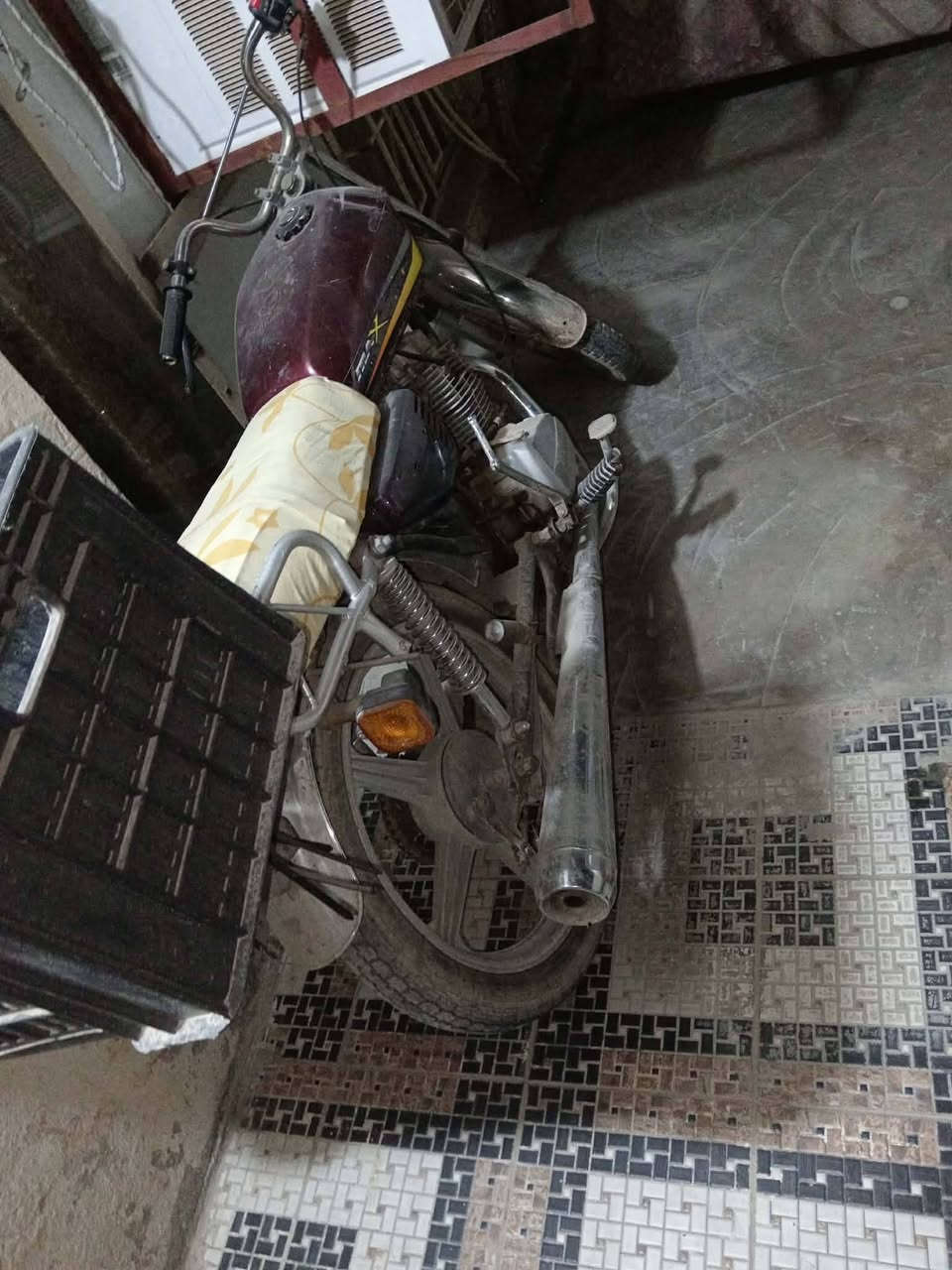 سلام عليكم
دراجه للبيع جني عدل مابيهة اي نقص مكينه خير من الله 
سعر 400 وبي مجال مكان ديالى بعقوبه حي المعلمين الشراي يراسل خاص ولموشراي ليتعبني ويراسل


**إذا كنت صاحب هذا الإعلان وتريد حذفه لأي سبب، رجاءا أرسل رسالة إلى الدعم الفني**