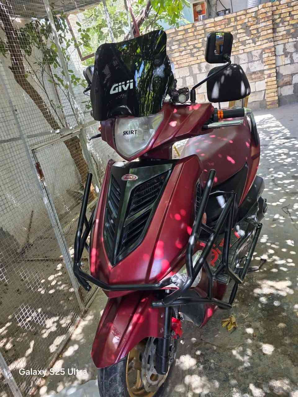 السلام عليكم دراجه PGO نضيفه كلش و كامله شغاله نكره سلف الله شاهد مال جناي مشتريها ب مليون و 750 الف و مال محتاج سعرها 800 وبيها مجال بسيط حك الجيه الموشراي اعبر المنشور راجاً رقم *********** واتساب فقط

