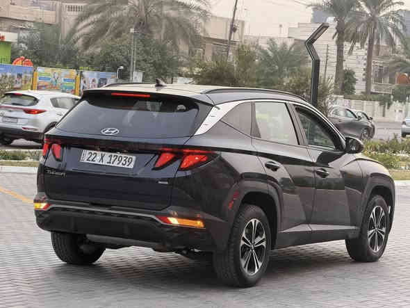 السلام عليكم
للبيع 
لون نيلي السيارة 
توسان موديل 2024  وارد امريكي رقم اربيل 
ماشية 9  فقط تحويل او وكالة للمشتري 
حسب الرغبة / جاملغ مبدل + تصليح جزء البنيد بسيط بدون دواخل  شرط 
تبريد وراديترات ومروحه كلهن بلاديات 
   مواصفات Sel 
مكينة 2500 تنفس طبيعي سمارت 
بصمة تشغيل + تشغيل عن بعد + الابواب بصمة + رادار امامي - خلفي -جانبي 
تبريد قطعتين + تحكمات استيرن وكروز سرعه _ شاشة - كامرا خلفية دواره 
تدفئه كشنات -  
اشاير مري - تحديد مسار قيادة أليه 
انظمة قيادة . فور ويل اطفاء ذاتي
اوتو هولد
 . وباقي المواصفات معروفة . السيارة جاهزه وحلوه جديده 
تبريد راديترات مروحه كلهن بوضع الشركة بلاديات 
دواخل شواصي لغود مكفولة وشرط الفحص والسونار ابيع 
حجر البيئه بلادي 
رادار بلادي 
بغداد المنصور   
واتساب متوفر او الاتصال عالرقم 
*********** 
سعرها 196    ورقة
