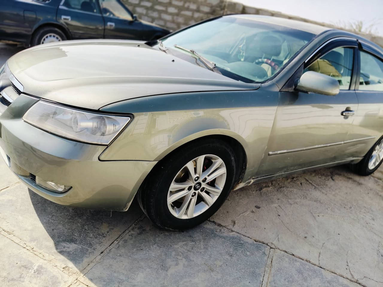 للبيع سوناتا 2007
وارد امريكي V6 سته سلندر 
لون فيلي 
رقم كربلاء مميز  انگليزي باسمي 
فول مواصفات فتحه بلقماره 
تبريد ثلج منضومه زنون 
السعر 86وبيهه مجال قليل 
مكان السياره ناصريه شطره 
***********
***********
