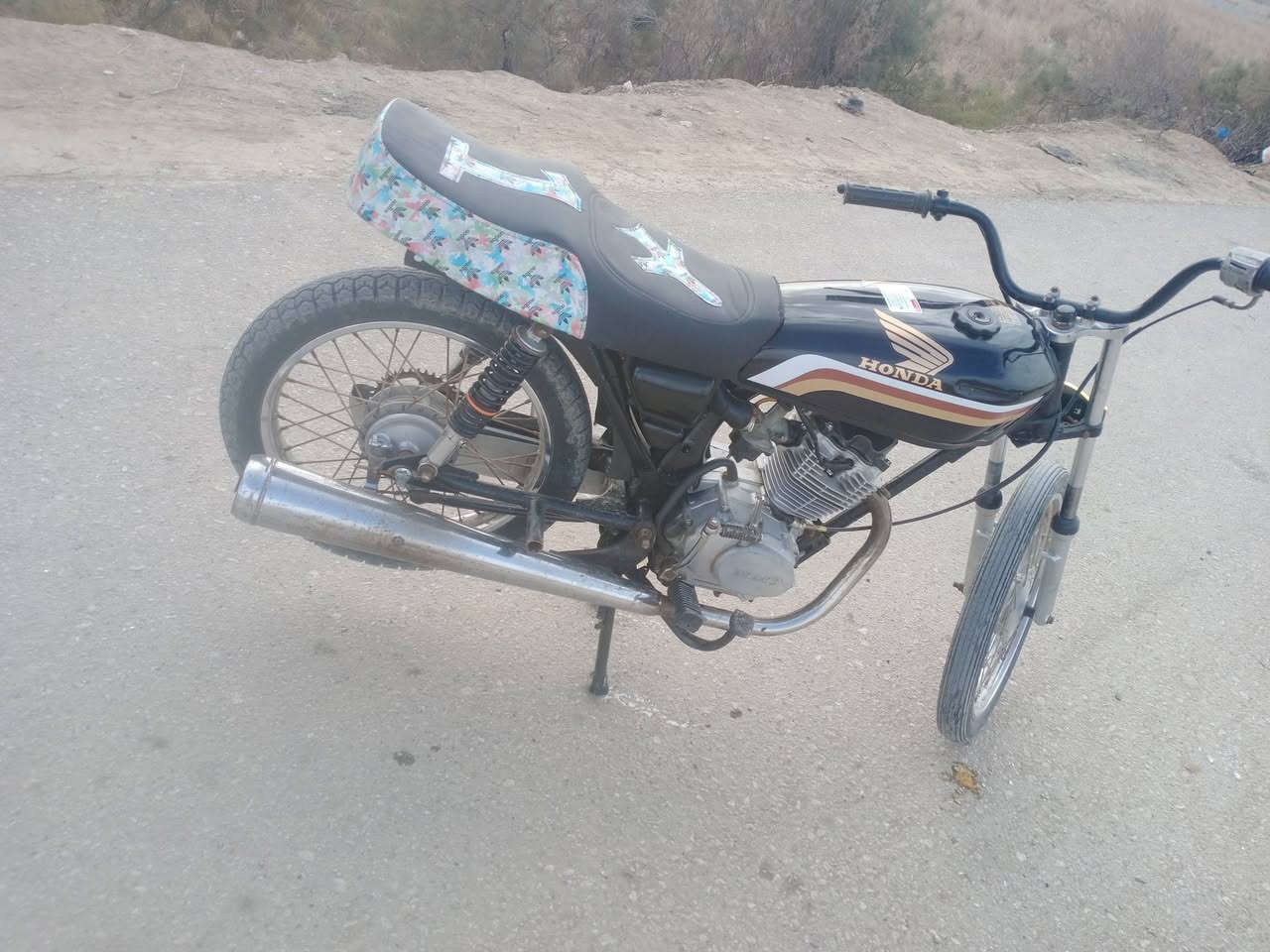 سلام عليكم درجه البيع المكان ساده شرامطه شاصي نامه المحرك خير من الله مستعجل على البيع ***********
