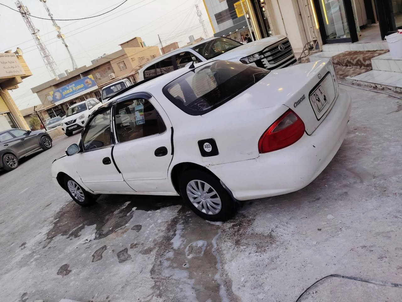 سلام عليكم ورحمة الله وبركاتة
#للبيع او #مراوس 
كيه 
موديل 2000
كير محرك صدر تمام
تبريد تدفئه شغال
رقم صلاح الدين دولي 
سنويه لل 2030
شرط التحويل 
السعر #28
***********📲***********
