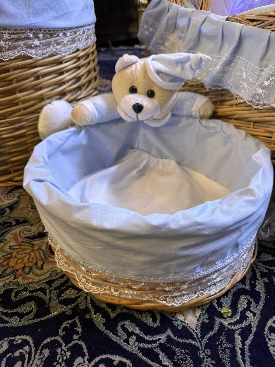 كركوت حجم كبير سلة ملابس  مع سلة ممات غير مستخدم قطن 100%
السعر 80 الف سعر نهائي


**إذا كنت صاحب هذا الإعلان وتريد حذفه لأي سبب، رجاءا أرسل رسالة إلى الدعم الفني**