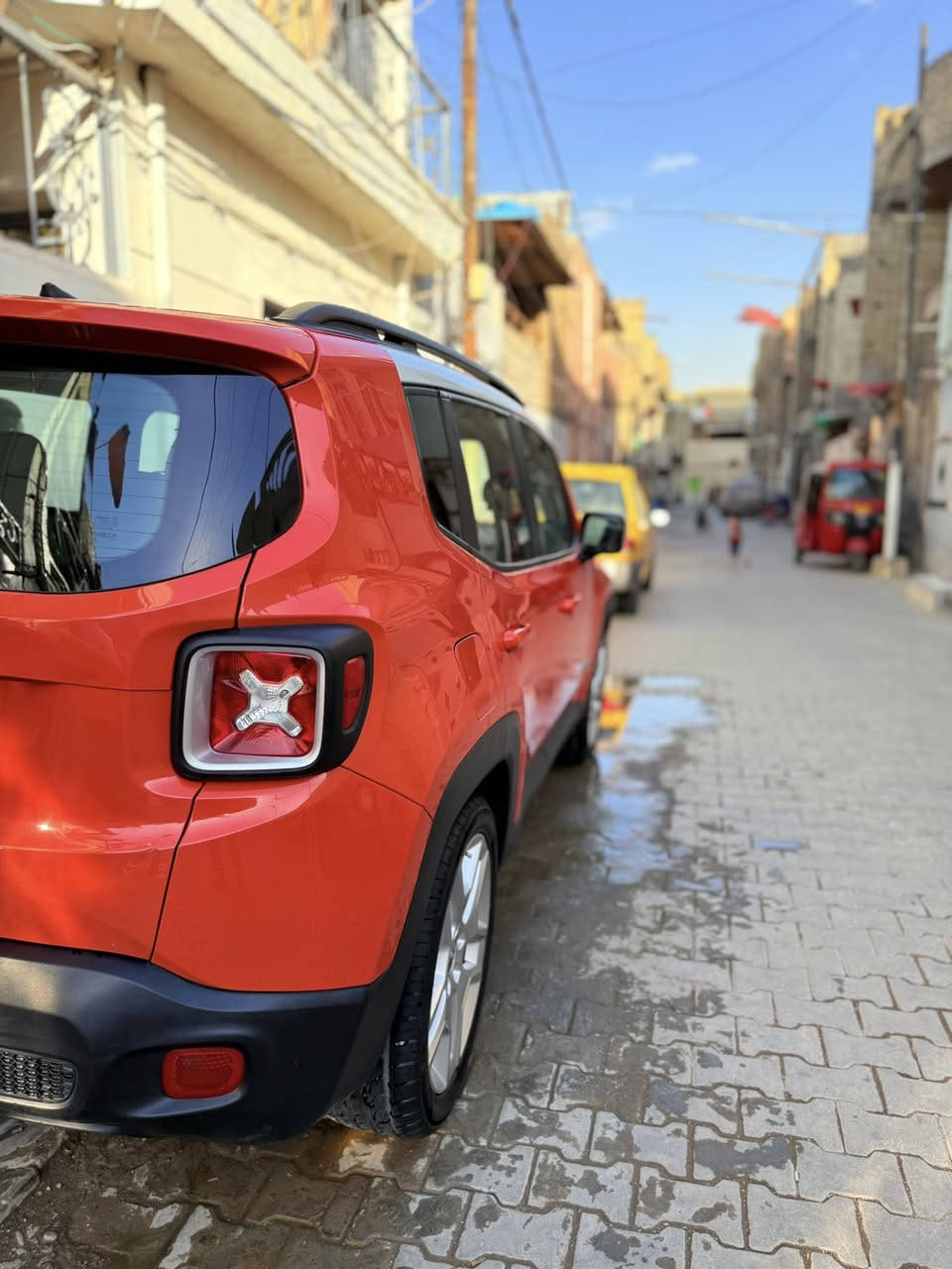 سلام عليكم
جيب رنجيد موديل 2021 (( فوول مواصفات )) بيها حادث جاملغات ثنين وبنيد فقط كير مكينه مكفولات بأسمي السياره تحويل ثاني يوم ترة ماكو بهيج سعر مناسب حييل 
عنوان بغداد مدينه الصدر 
رقم الهاتف / ***********
سعر 105$ وبيها مجال بسيط
