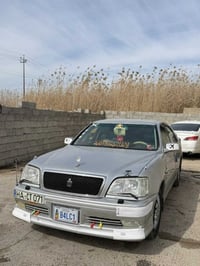 للبيع ملكه كصه وحده ( قماره فقط ) داخل اسود محرك صغير المرغوب كرستال ا...