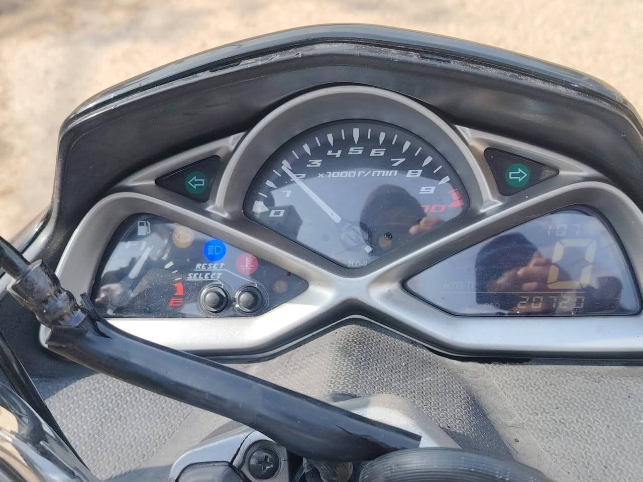 السلام عليكم دراجه ماجستا s موديل ١٨ دراجه خير من الله سعر 1500 وبي مجال بسيط كلشي شغال بس حساس مال ستان لغيته للتواصل على الرقم *********** او على الصفحه
