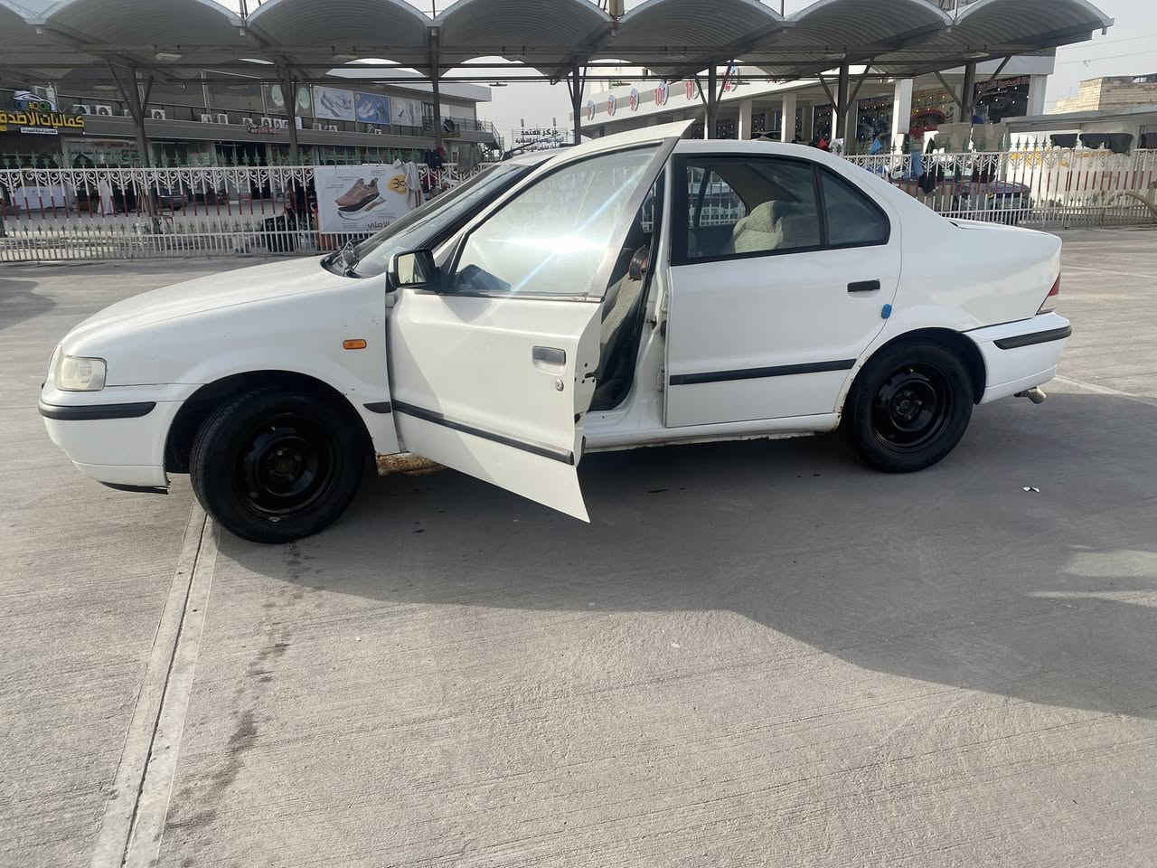 سلام عليكم سمند 2010 سياره لا ضربه ولا صبغ ولا ملكوطه كلها ع بلاد سنويه لل30 كير مكينه حداديه خير من الله وسياره ما ناقصها شي تايرات نضيفات فقط تبريد سياره ما اعرف كنبرسر او غاز ما مجيكه راعيها بل بصره ويريد تحويل مكاني جمهوريه سعر 42 بيها مجال  شراي يتصل 
***********واتساب رقم اتصال  ***********
