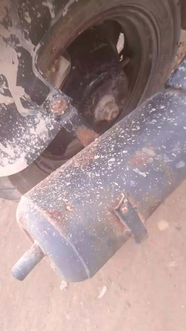 السلام عليكم شلونكم شباب دراجه ماكس عدله للبيع كهربائيات شغال اشاير سيل فيندر ماكينها كامله الدراجه كله شغال الدراجه ناقصه ما بيها اي شيء نقص دراجه السعر 375 وبيها مجال الشراي موجوده الدراجه حل الجمعيه يم النافوره رقم الهاتف ***********
