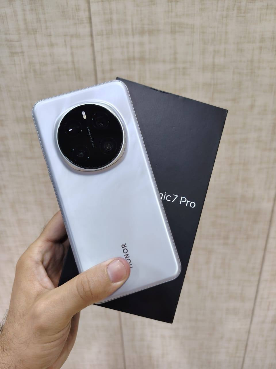 Honor Magic 7 Pro
جهاز اخو جديد مستخدم قليل 
مكفول من كلشي على الفحص
غراض كامله نظافته 100/100
ذاكرته 512 رام 12
السعر 950 قفل   
مكاني نجف ***********
