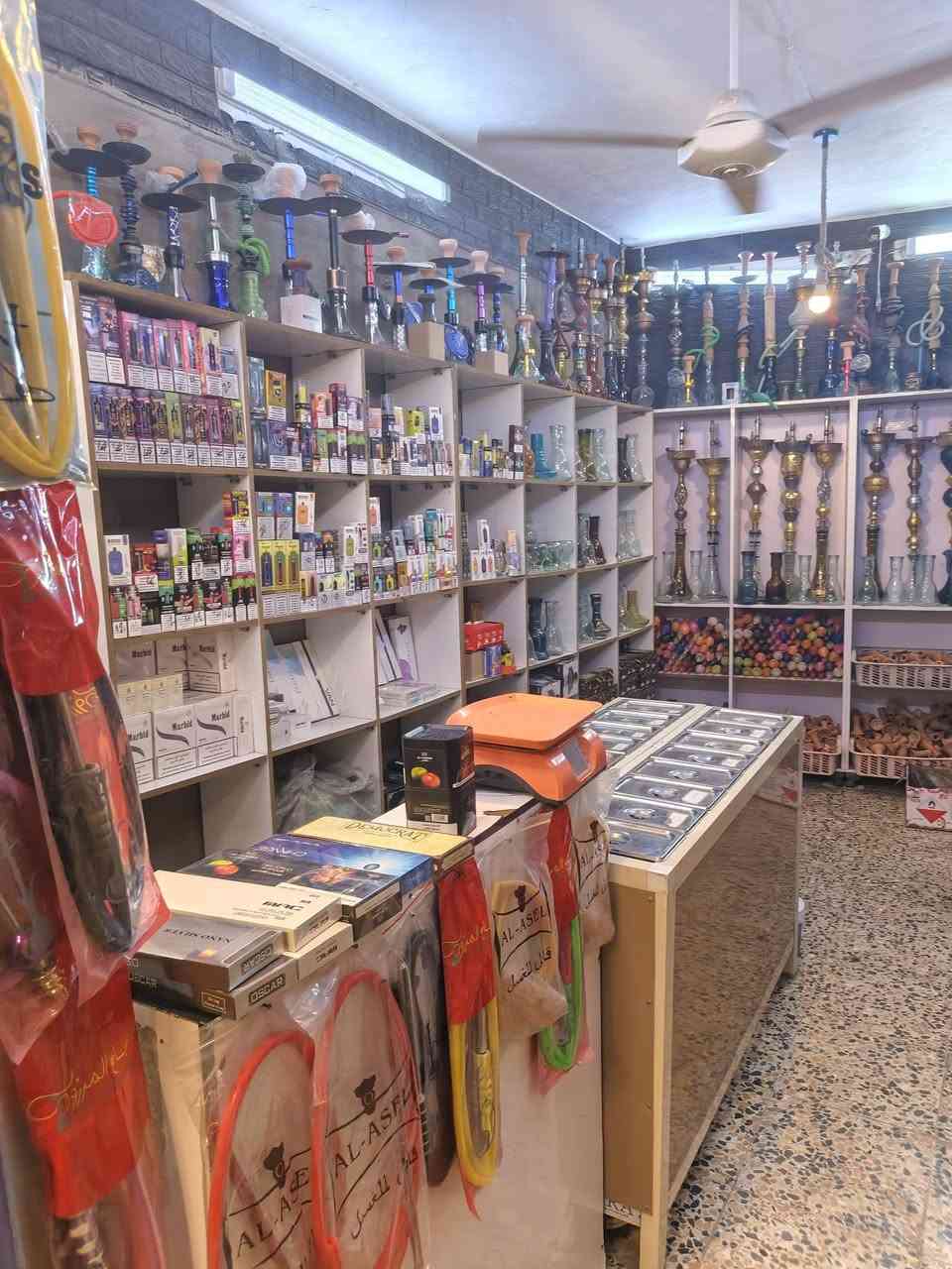السلام عليكم المحل للبيع الغراض كلهن شلع المحل جاهز من كلشي وبي مسواك خير من الله كبل تفتح ميحتاجلك كلشي بس اواجهك وية صاحب العمارة وتتفقون عل إيجار ومحل معروف وخير من الله شغلة سبب البيع ظرف طارئ،، ***********
