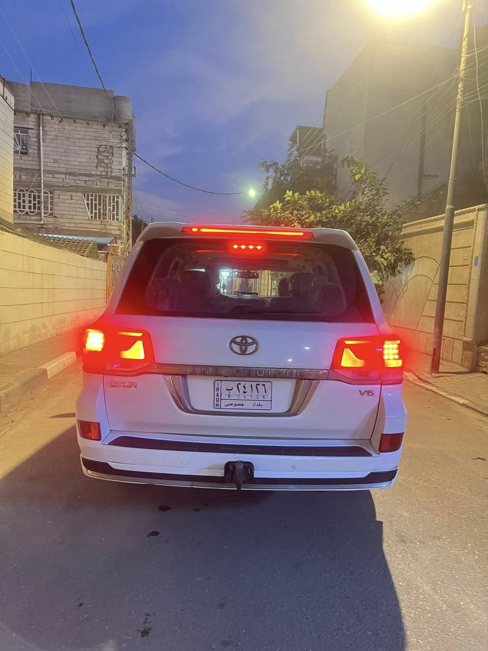 سلام عليكم نادكروز موديل 2010 امحدث2021 رقم بغداد سياره كلش حلوه جديده سياره امحدثه داخل وه خارج  بيه طكه بل بجم وه امحدثه مصبوغه جماليه  المكان بصره رقم الهاتف*********** مكينه 6 سندر جديده سعر 240 بيه مجاا
