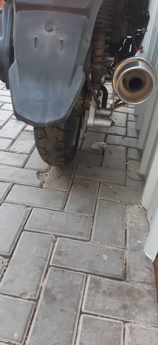 دراجه سيام 140 السعر 350 بغداد الرحمانيه جعفر دراجه شغاله طائرات جدد باتري الجديد اي نقص ما بيها كهربائياتك ولا شغاله*********** رقم الهاتف واتساب
