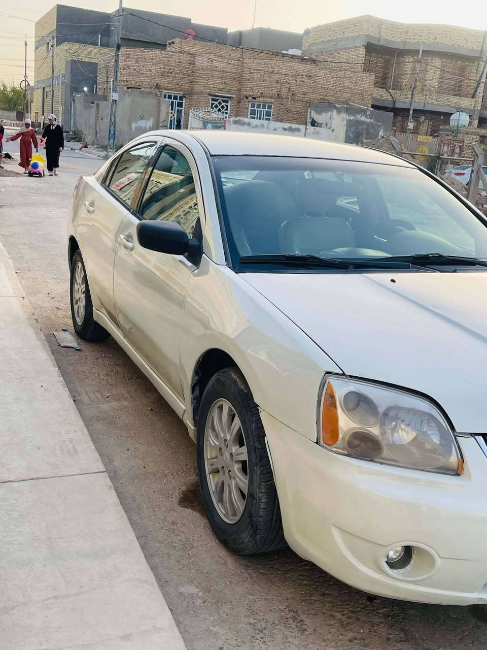 متسوبيشي گلنت 2007 وارد امريكي
مكينة 2400 جديدةعلى الشرط ما مفتوح
كير جديد على الشرط 
سياره جاهزة 
مكان السيارة الديوانية 
رقم بغداد بإسمي تحويل ثاني يوم 
السعر 68 وبي مجال قليل
للاستفسار الاتصال على الارقام 
رقم الهاتف1- *********** وات ساب 
رقم الهاتف  ***********
