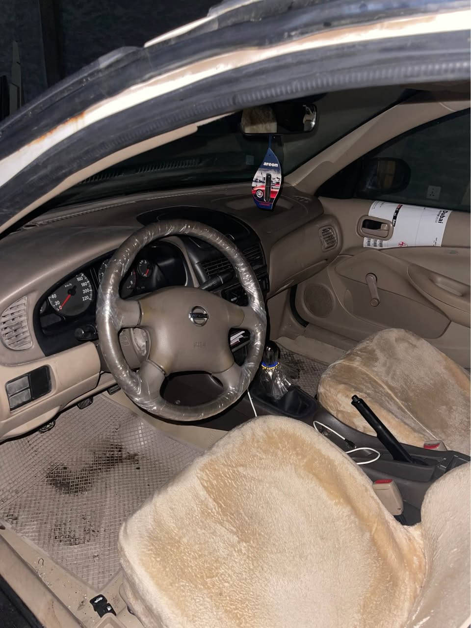 39$ سعر نيسان سه نى ٢٠٠٨ براوه دوبه يه گير عادى مه كينه ١٦ سپى به شه رت ساياره كه پيشو دواى تازه داگيراوه ١ دينار مه سره فى نيه ناوى زور جوان ماوه ته وه كاره بي مه زبوته *********** السليمانية, العراق
