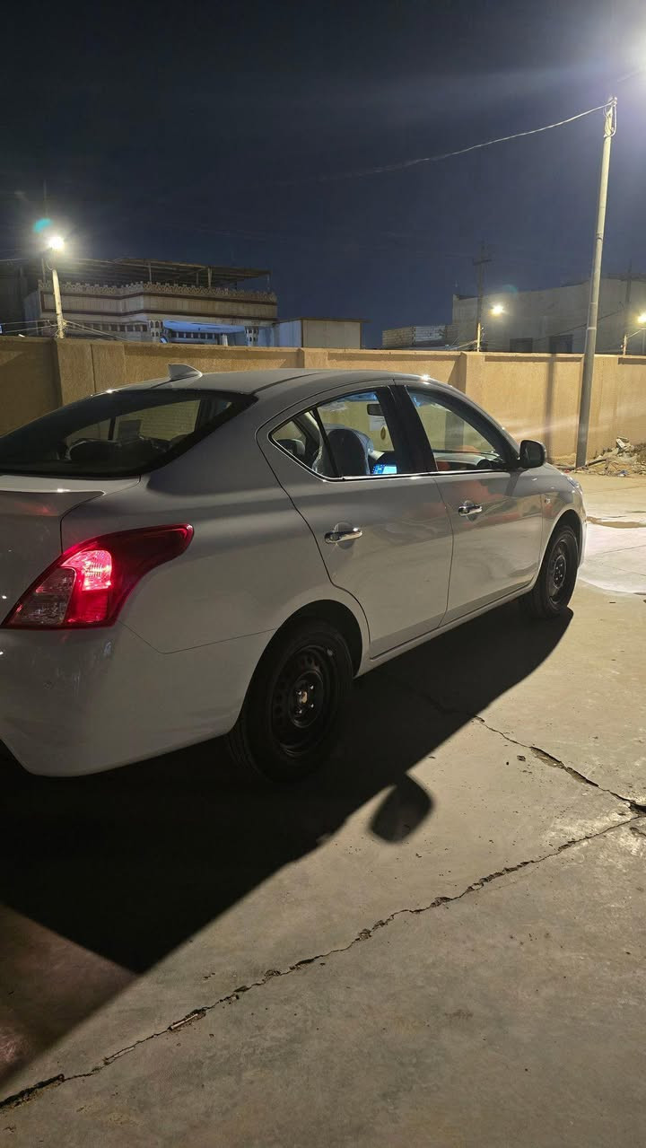 سلام عليكم سني هندي بليته زركه موديل ٢٥ كفاله عامه ماشيه ٣٠٠٠ السعر ١٢٧ للاتصال *********** البصرة, العراق
