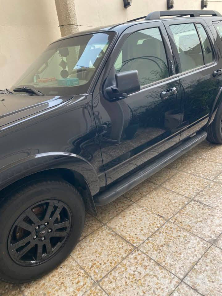 فورد اكسبلور 2010 بدون صبغ بدون حادث وارد خليجي سبعة راكب محرك سته سلندر فول مواصفات تشمل فتحه سقف طكتين وكشنات جلد مغلفه جلد والارضيات مغلفه جلد ايضا
وكرسي السائق كهربائي وتبريد 3قطع مع مواصفات اخرى السياره باسمي عنوان بغداد السعر 126رقم الهاتف ***********   ***********
