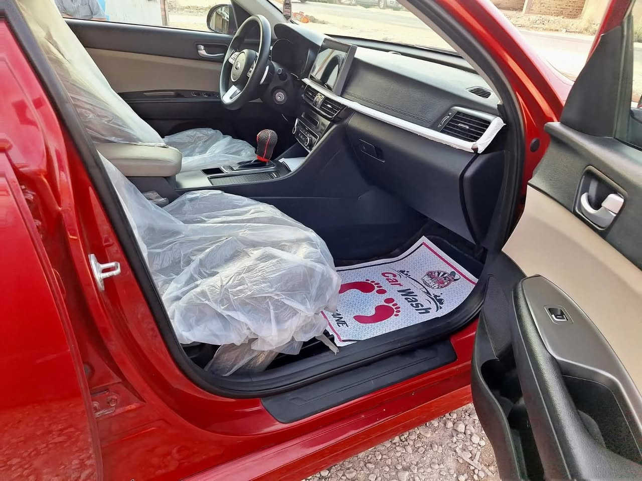 أوبتما ٢٠خليجي كفاله عامه عدا بارد بالباب الخلفي مكينه ٢٤٠٠ مامفتوح السونار مرفق ماشيه ٩٠رقم بغداد دولي بأسمي السعر ١٩٥مكان السياره السماوه للاتصال ***********
