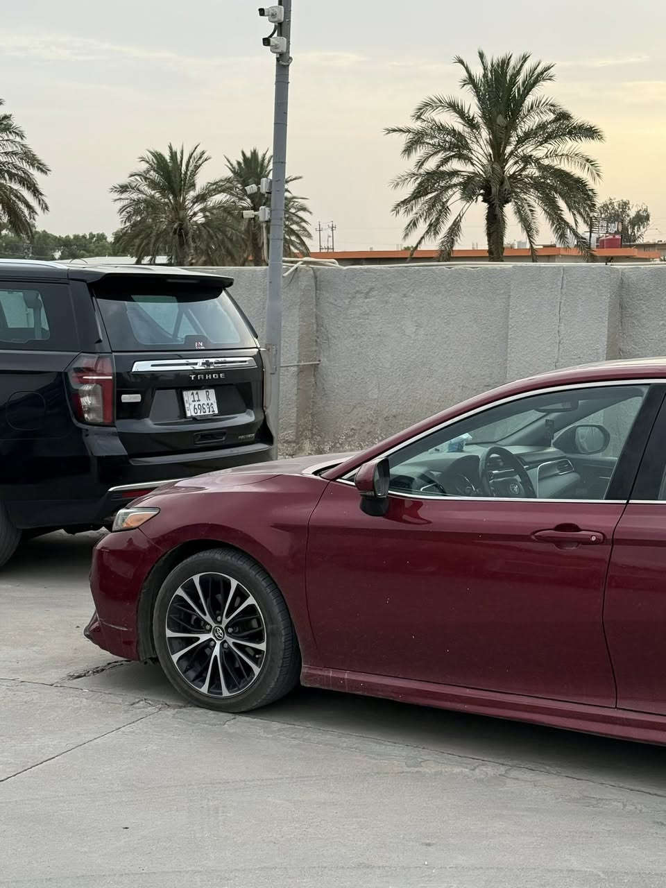للبيع Toyota Camry SE Plus 2018
SE Plus فول مواصفات
محرك وبدي بحالة ممتازة، السيارة بدون دواخل نهائياً
عدد القطع المصبوغة ٥ قطع (بيع حزام)

• شاشة + كامرة
• فتحة سقف
• تشغيل بصمة
• كراسي جلد
• حساسات
• نظام قيادة مريح واعتمادية عالية

السعر: 15,500$ قابل للتفاوض بالمعقول
الموقع: الدورة – بغداد

للاستفسار: ***********
