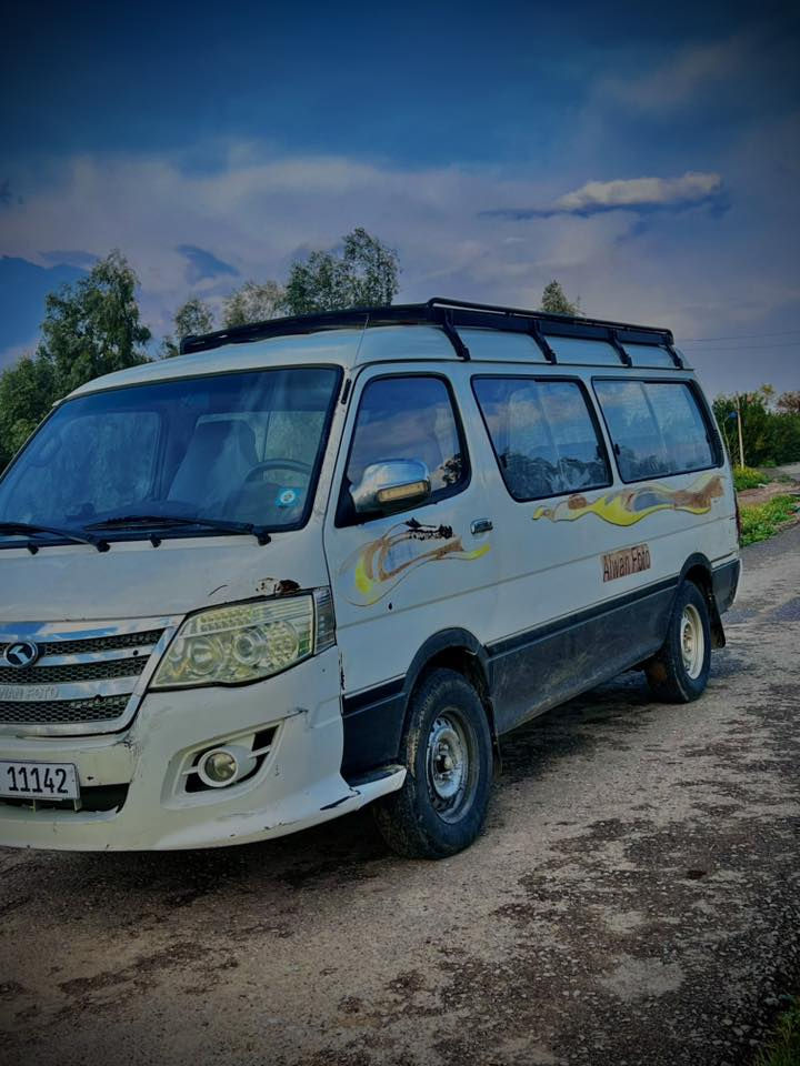 للبيع اللوان فوتو 2017
السيارة باسمي، والتحويل ثاني يوم
رقمها بغداد 
مصفرة: هيئة وغرامات
خطها حسينية - باب الشرجي
محرك مكفول
جاهزة من كلشي، گبل للشارع

السعر 83 ورقة
وبيها مجال بسيط 
للاستفسار : ***********
