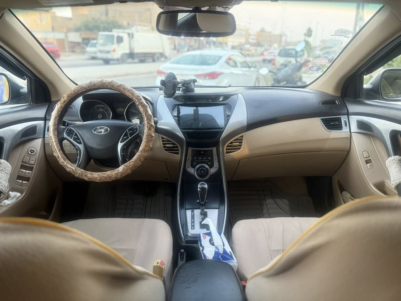 السلام عليكم
النترا 2013 امريكي لمتيد فول مواصفات عدا البصمه
مكينه 1800 دوش 
مكينه وگير خير من الله 
السياره جاهزه والفحص خوجود داخل المنشور 
للاستفسار ***********
