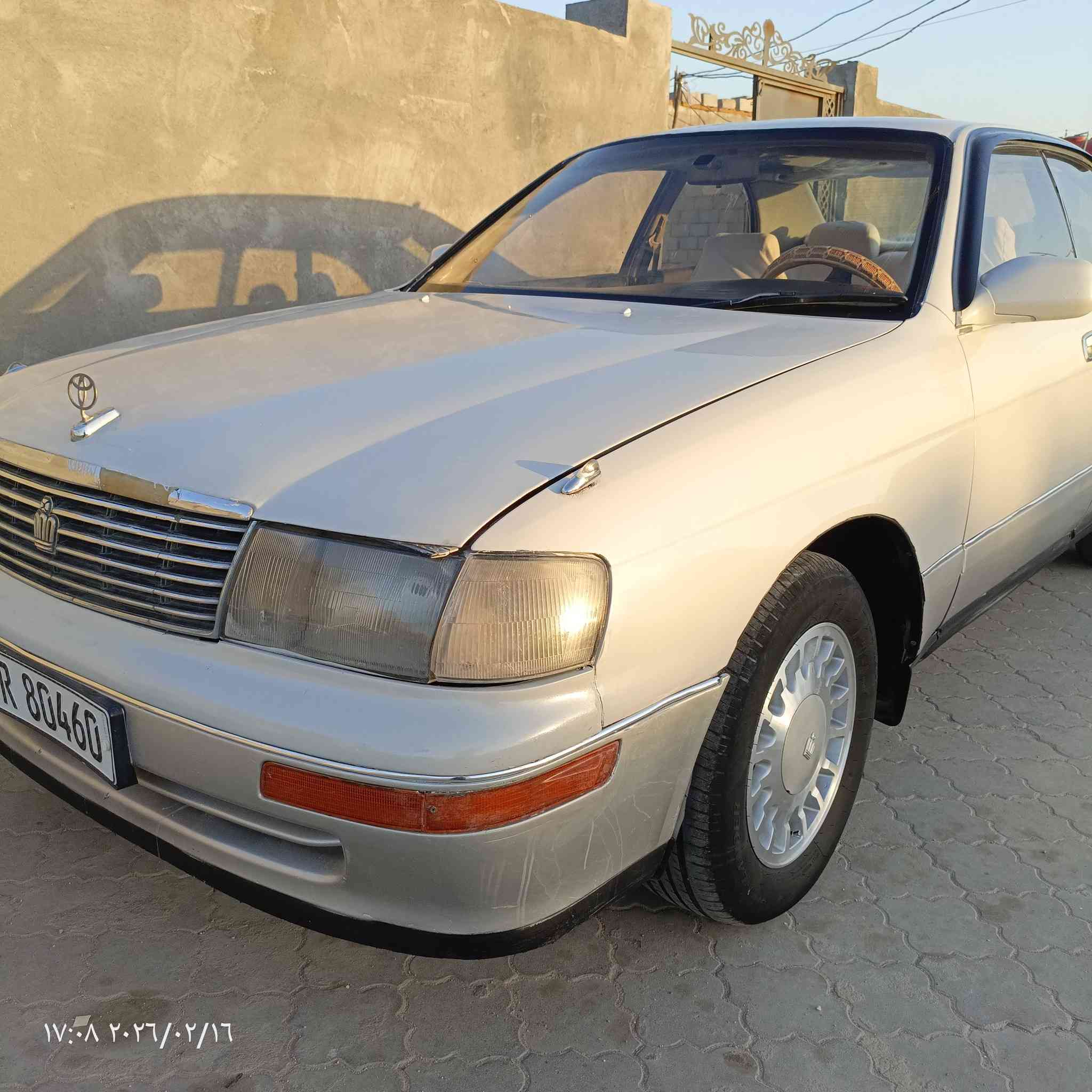 السلام عليكم 
بطه موديل 93 رقم بصره دولي 
كفاله كص ونقل وضربه صبغ جماليه فقط 
كير مكينه 2ونص ديلكم شرط الفحص بالكارتون 
حداده تخم تاير جاهز من كلشي مال جناي 
مراوس هم ترهم السعر 52
***********
