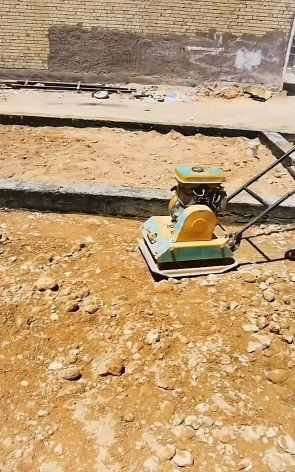 لكافه المنازل   تربيع ودفن  وحدل الارضيه   ***********
