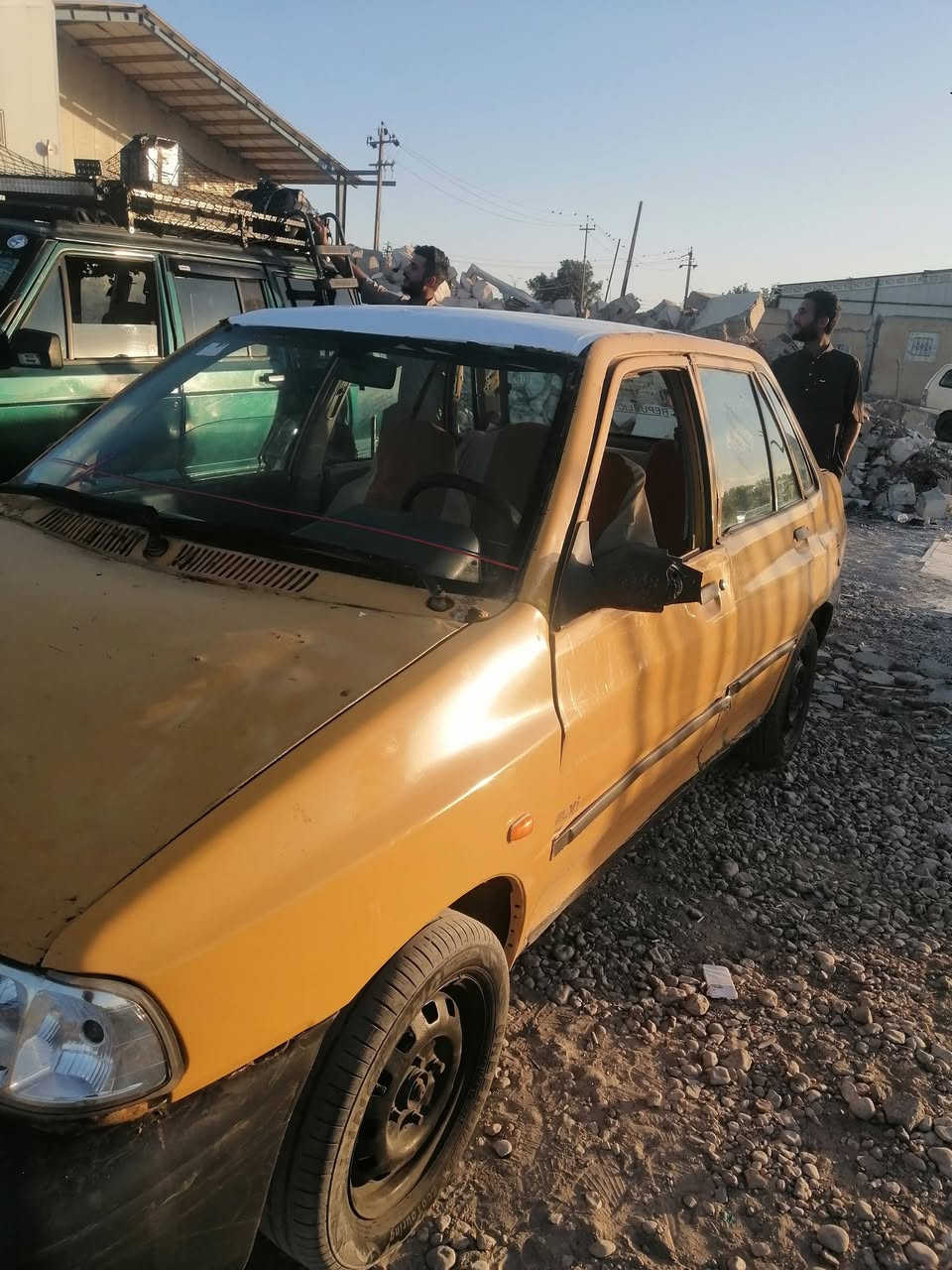 سلام عليكم من رخص الإدمان مدير الكروب المحترم سايبه رقم كربلاء سياره شايله روحه مكاني كربلاء قرب سيد سماعيل لاستفسار تصل *********** السعر 9وراق وبيه مجال
