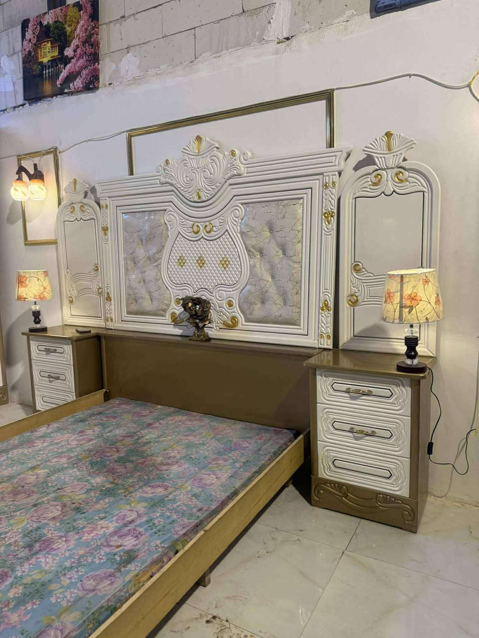 غرفة نوم مستخدمة أستخدام قليل النظافة 95% متوفر شد ونقل كافة محافظات العراق واتساب ☎️☎️***********☎️☎️
