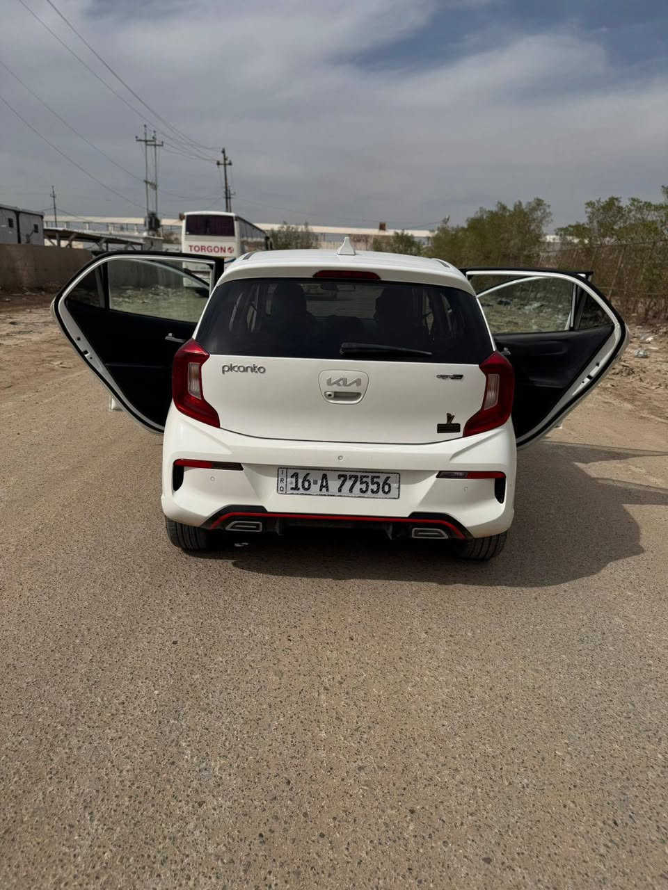 كيا بيكانتو 23 gte lin
فول مواصفات اعلى فئه ..محرك اربعه ستندر 
وارد خليجي ..تخريب جاملع الايسر مبدل فقط والباقي مكفول .. 
السعر 113 .. 
حره رقم قادسيه مداور ثاني يوم ..


**إذا كنت صاحب هذا الإعلان وتريد حذفه لأي سبب، رجاءا أرسل رسالة إلى الدعم الفني**