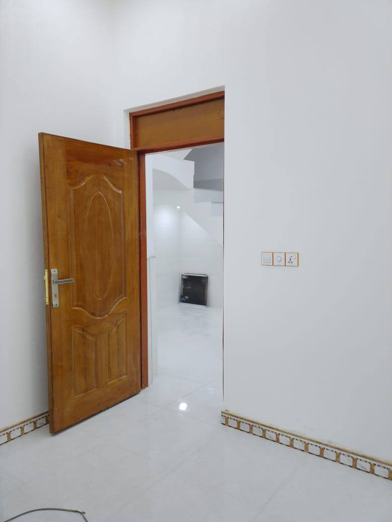 الهم صل على محمد وال محمد 🌹

منزل مساحه 100 متر للبيع 🏡
بيت طابو أسهم ـ بناء حديث  

غرفتين + استقبال + صاله + مطبخ وصحيات داخليه و خارجيه 🛑

بيت جميع الخدمات متوفره من ماي وكهرباء 
على شارع عرضه 10 أمتار  
موقع البيت 🔻 العگر قرب من مدرسة الإنسام 
للاستفسار ***********
