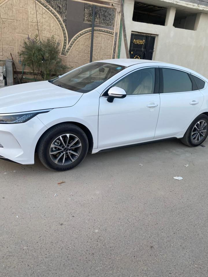 ( مكلف بالنشر اتصل ع الرقم واستفسر مااجاوب خاص )
بي وادي دستروير 2025 ابيض بيع او مراوس رقم بغداد استقطاع مباشر  باقيله سنتين ونص شرط وكاله بأسمك  كفاله عامه من الشخط والرصعه

السعر 117 ورقه 
وبيها مجال بسيط 
 بلكن هايبرد بتفويله تمشيك 1200 كيلو ماشية6000
 ملحقات السياره//  شاحن اصلي + منفاخ + فوم معالج تاير +كارت دخول +بصمه + مثلث + سترة طوارئ
محرك 1500 هجين تنفس طبيعي هايبرد + بانزين + شحن ذاتي + شحن خارجي
المواصفات &&&&&&&&&&
بصمه تشغيل+تشغيل عن بعد&
كير ماوس&
فتح باب كارت NFC&
تبريد قطعتين&
شاشه قلاب + كار بلي&
بكلايت ليد متصل اشاره خلفيه نشره لكزز&
لد+ اشاره ليد لايت + لايت زينون&
هاندر بريك بصمه + اوتو هولد&
تشغيل فقط لمس للبريك&
حساس خلفي + كامره خلفيه
تشغيل فقط لمس للبريك&
حساس ضغط اطار&
كروز سرعه&
تبريد قطعتين &
لايت اوتو&
كشنات جلد رياضي&
اشاير مري&
تحكم بمستوى الايت الكتروني &
ويل كب حجم 16 كروم&
والسياره مغلف الايتات نانو ومغلف ابطاين الباب لايلون اصلي + بردات شمسيه 
مكان السيارة //البصرة الزبير - المربد القديم . 
رقم الهاتف ***********
