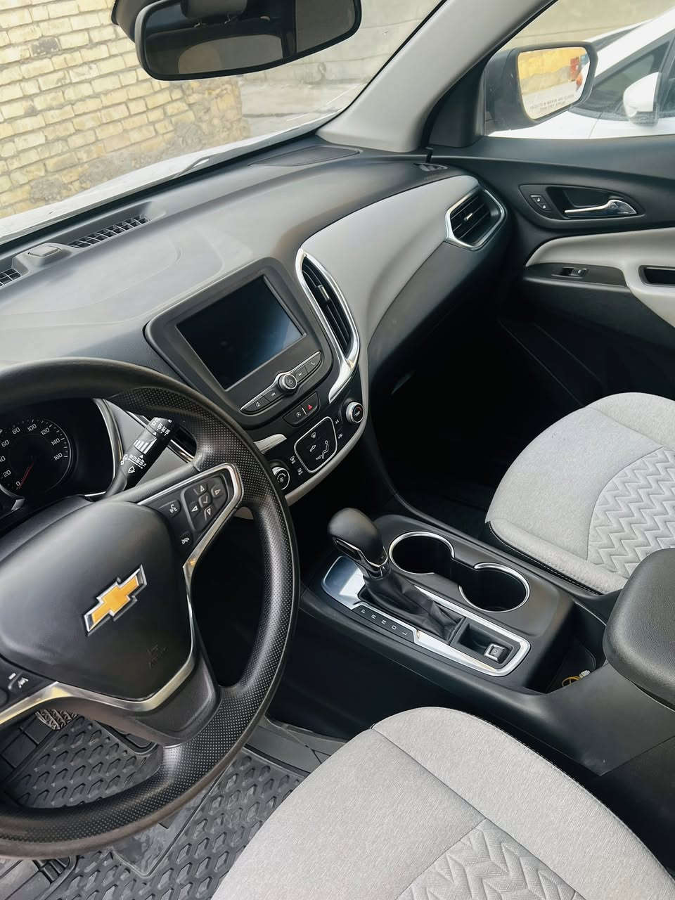 السلام عليكم

كوينكس موديل 2022 للبيع

المواصفات

رادار امامي
مثبت سرعه
كار بلي
مانع اصطدام
توقف ذاتي
كاميرا خلفيه
كرسي السايق كهرباء
رقم السياره بغداد
حادث السياره موضح بالصور
السعر 153 وبيها مجال
التواصل على الرقم
***********
مكان السيارة |/ بابل - المسيب
