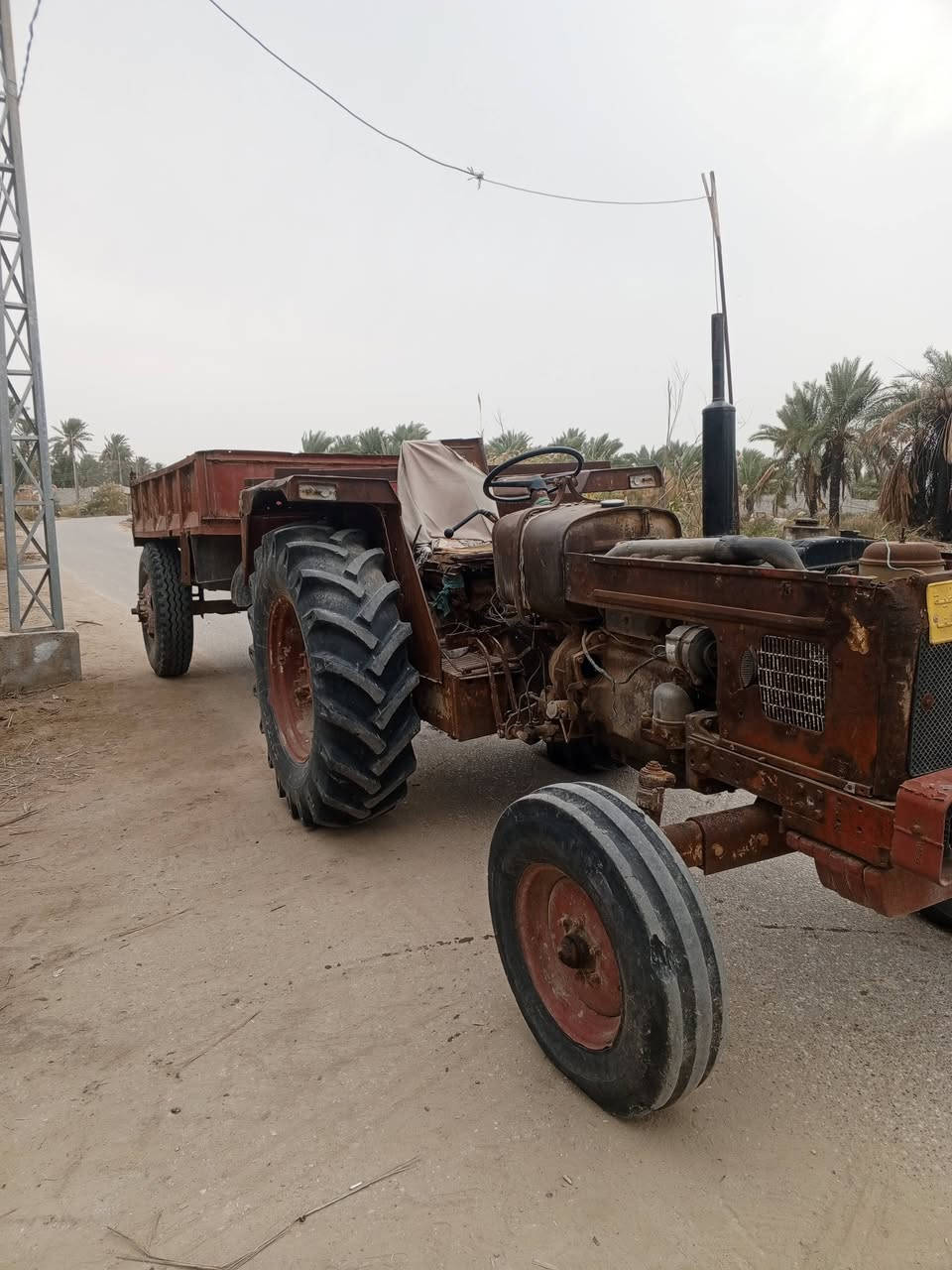 سلام عليكم
عنتر موديل 73 مكينه جاهزه 
تخم تاير 
باور 
جهاز رفع شغال 
مكينتها صافيه 
مكينه جاهزه من كلشي 
السعر 5 ميلون وبيها مجال للشراي مكانها نجف مشخاب 
***********
