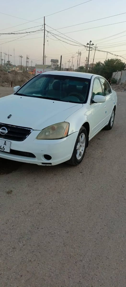 سلام عليكم
 نيسان التيما 2005 محرك 4 سلندر ٢٥٠٠
مكفولة من الضربه والصبغ
كير ومكينه مكفولات 
حدادية وتايرات زينات
رقم بابل دولي بإسمي
سعرها ٥٥ وبيها مجال

المكان الديوانية غماس 
***********
