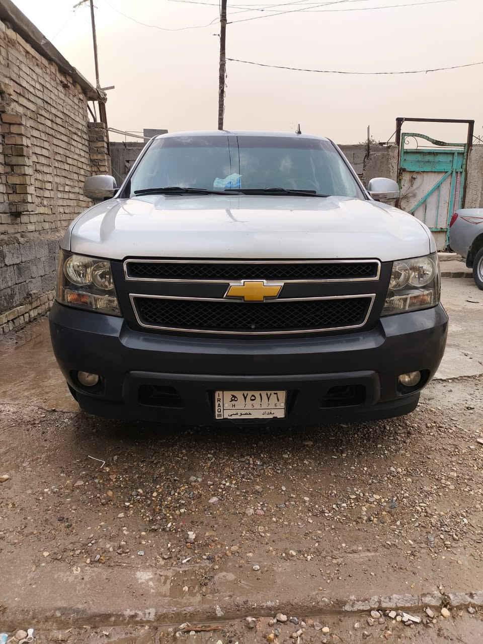 للبيع فقط 
شوفو ليت تاهو موديل 2013 مصبوغه حزام بدون ضربة مكان السيارة مدينة الصدر السعر 175 وبيها مجال 
رقم صاحب السيارة
***********
