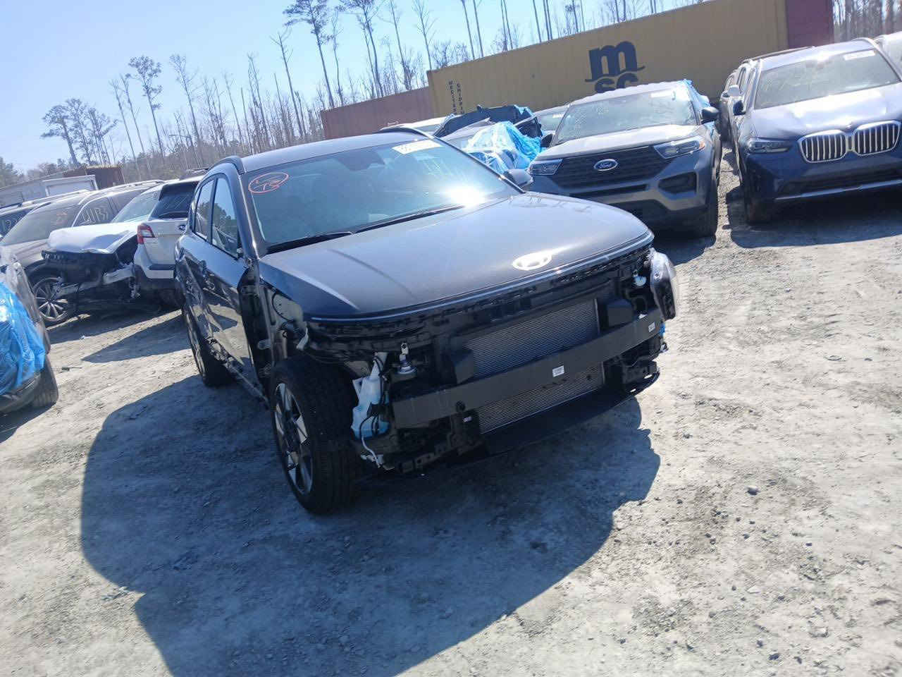 السلام عليكم مرخصت الادمن المحترم كونا 24 السياره داخله مدفوعله كمرك بدون تصليح السعر 140 للحادث موضح بلصوره بدون تصليح 
السياره 
بصمه 
حساسات 
رادار
اشاير + هيتر مري 
شاشه 
ماشيه 17000 
كامره 
تنفس اصطناعي
مكينه 2000 
موجوده بالبلديات ***********
