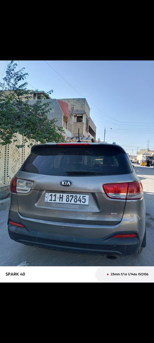 سلام عليكم/ كيا سونورتو/ موديل 2017 /مكينه اربعه سلندر السياره ماشيه/ 72الف/ تخم تاير /وارد امريكي/السعر 138/جديد مكان السياره بغداد الرصافه الرقم ***********
