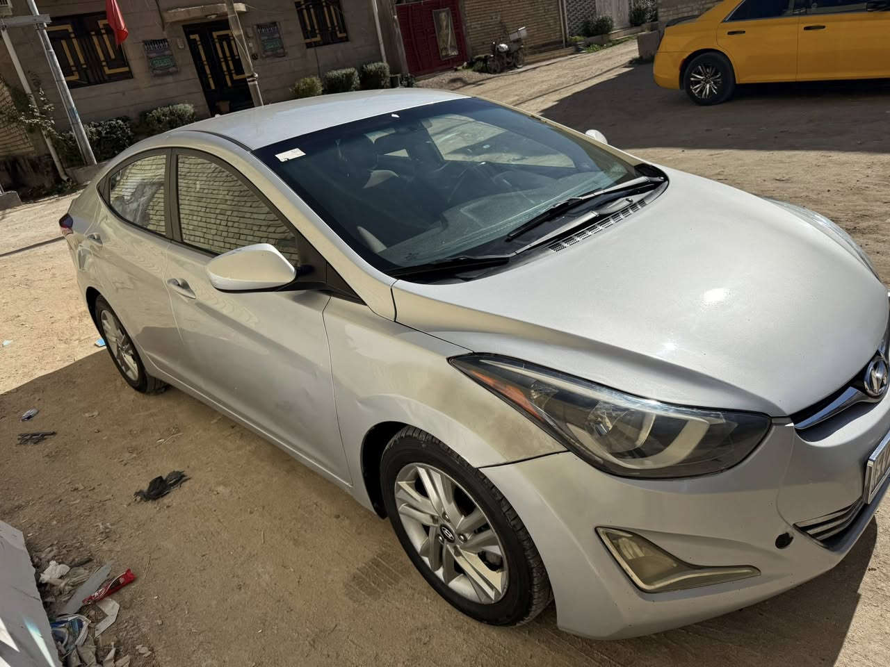 السلام عليكم النتر البيع موديل 2016
ألون سلفر وارد أمريكي 
حادثة جملغ وباب خلفي بدون دواخل 
بس صبغ والبنيد جارد ومصبوغ 
السيارة كله الايبل واحد 
بدون أيربك كير مكينه وحداديه كفلة 
مكينه 2000 دوش 
رقم كربلاء إنكليزي 
السنويه ال 2028 
مكان السيارة كربلاء 
رقم ***********
