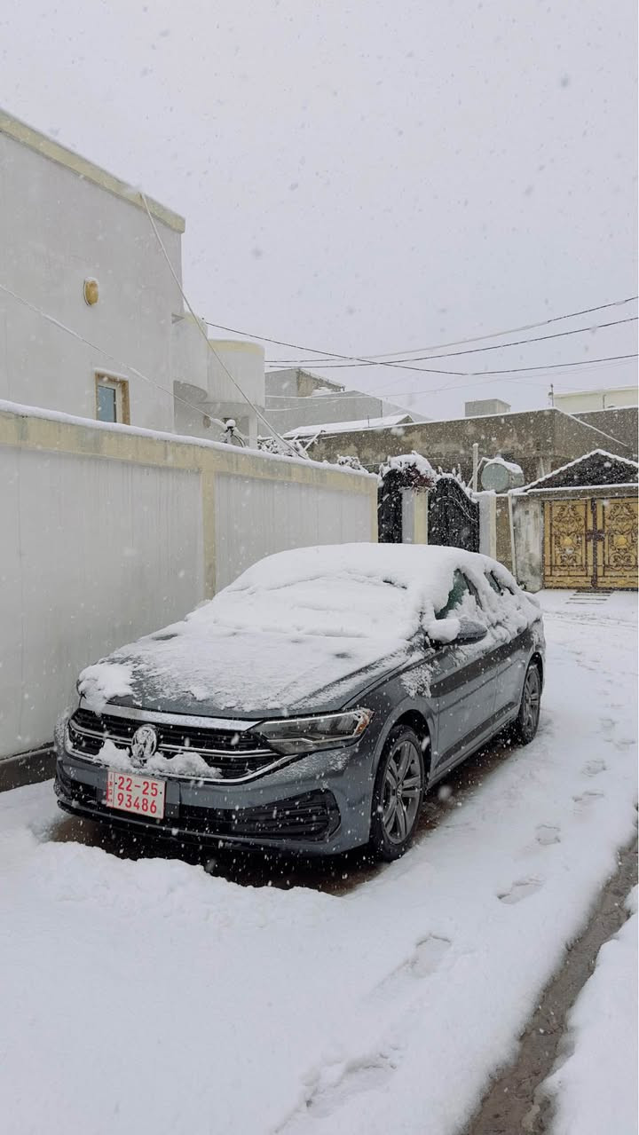 Jetta 2024 SE فولی بێ بانوراما 
بصمە و شغال کشن هیتەر و جلد و کارەکابی 
بێ بویاغە هندەک قوپی لە بونیت  هەیە رەسمم دانایە . بێ ناوگرتن  بێ شاصی . رادیتر و پانکە بلادی  بە شەرت✅
ئیرباگ سوکان بیلاد دانراوتەوە 
نرخ ١٥٩$. واتس ئەپ *********** أربيل, العراق
