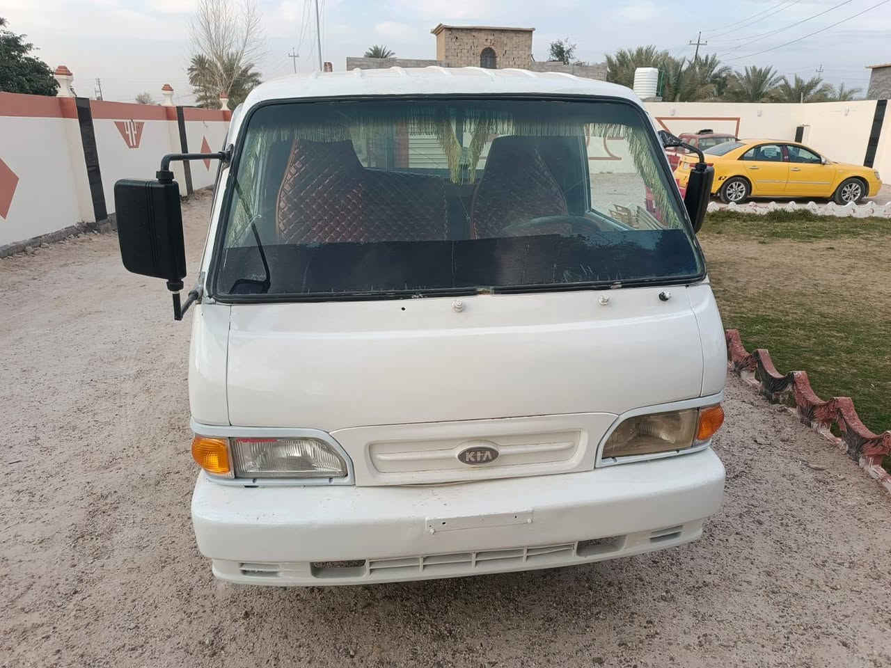 السلام عليكم كية بنكو عكعك للبيع سياره حلوة كير ومحرك مكفولات داخل دوشمة فول سيارة حلوة السيارة منفيس معاملته كاملة داخلة هزة تحويل مباشر باسمك 
السعر 35 وبيه مجال
للتواصل***********
