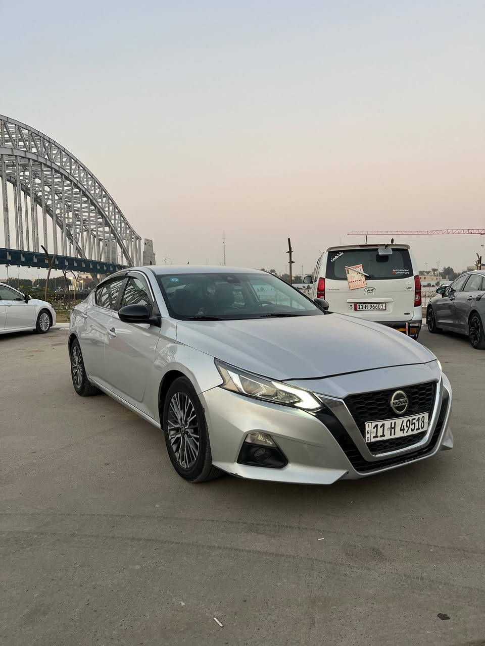 سلام عليكم
NISSAN  ALTIMA
موديل 2020 تحويل ثاني يوم
موصفات SR فول مواصفات عدا الفتحه 
.بصمه + بصمه ابواب + بصمه صندوق
.داخل اسود 
.تحكمات ستيرن جهتين+ شفتات سرعه
.حجم الويل 17
.كشن السايق كهرباء 
.رادار امامي 
.تحديد خروج عن المسار 
 توقف ذاتي امامي 
.رادار جانبي 
.رادار خلفي 
.توقف ذاتي خلفي 
.حساس خلفي 
.شاشه جبيره 
.كامره دواره 
.حجم المكينه 2.500
مسوي ادامه كامله 
صور الحادث بالمنشور 
.سياره كلش حلوه ومناقصها شي 
.سياره رايدها 143$وبيها مجال قليل: ***********
.مكان السياره الناصريه
