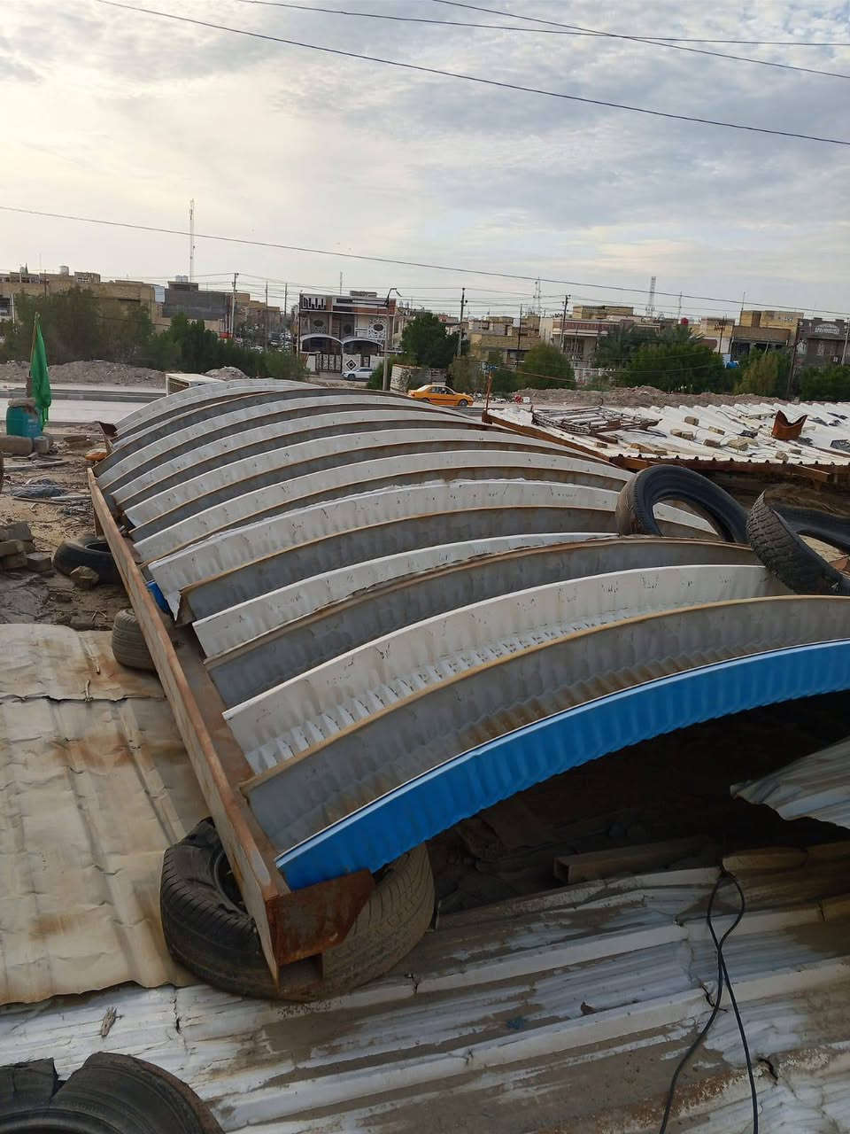 سلام عليكم سقيفة كالبسان قطعتين 5×5 السعر 750وبيها مجال قليل العنوان ناصرية مركز الرقم ***********
