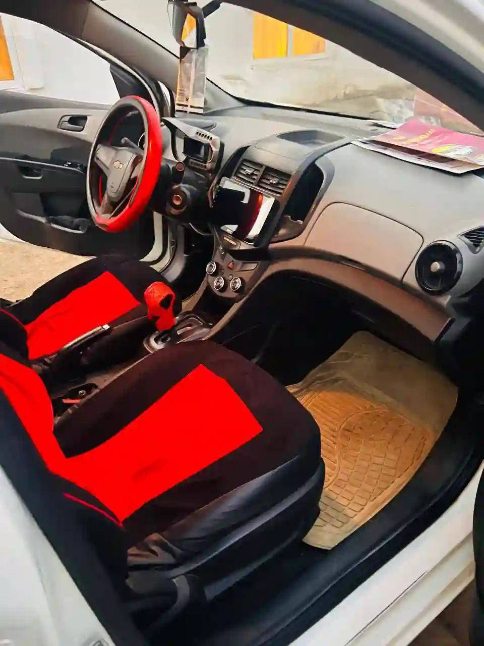 السلام عليكم 
افيو سونك 2013 رقم بابل انكليزي خليجي كفاله شرط سونار كير مكينه خير من الله  على وضع الشركه 
السعر 70 وبيه مجال***********
