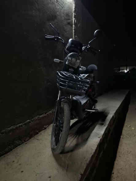 السلام عليكم دراجة شحن موديل. 2025شركة هاوجي السعر 500وبيهه مجال مكان بابل حي المهندسين الاستفسار على رقم ***********خاص مفتوح
